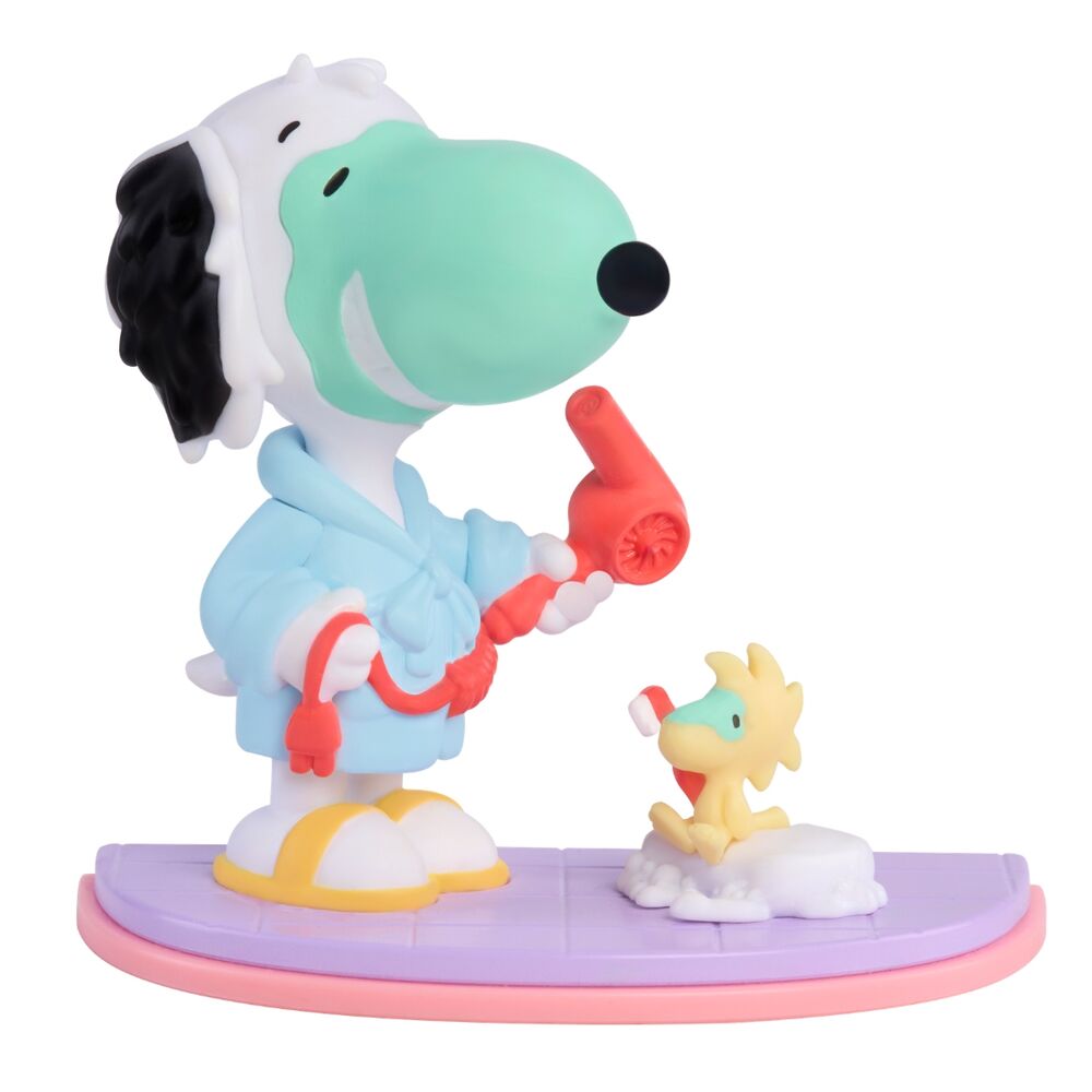 Peanuts Snoopy assorted surprise stage figure 8