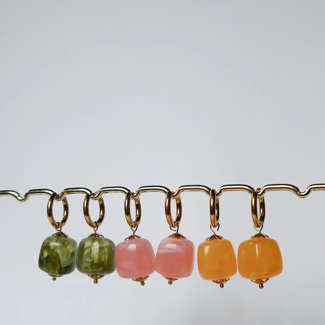 Iris 9