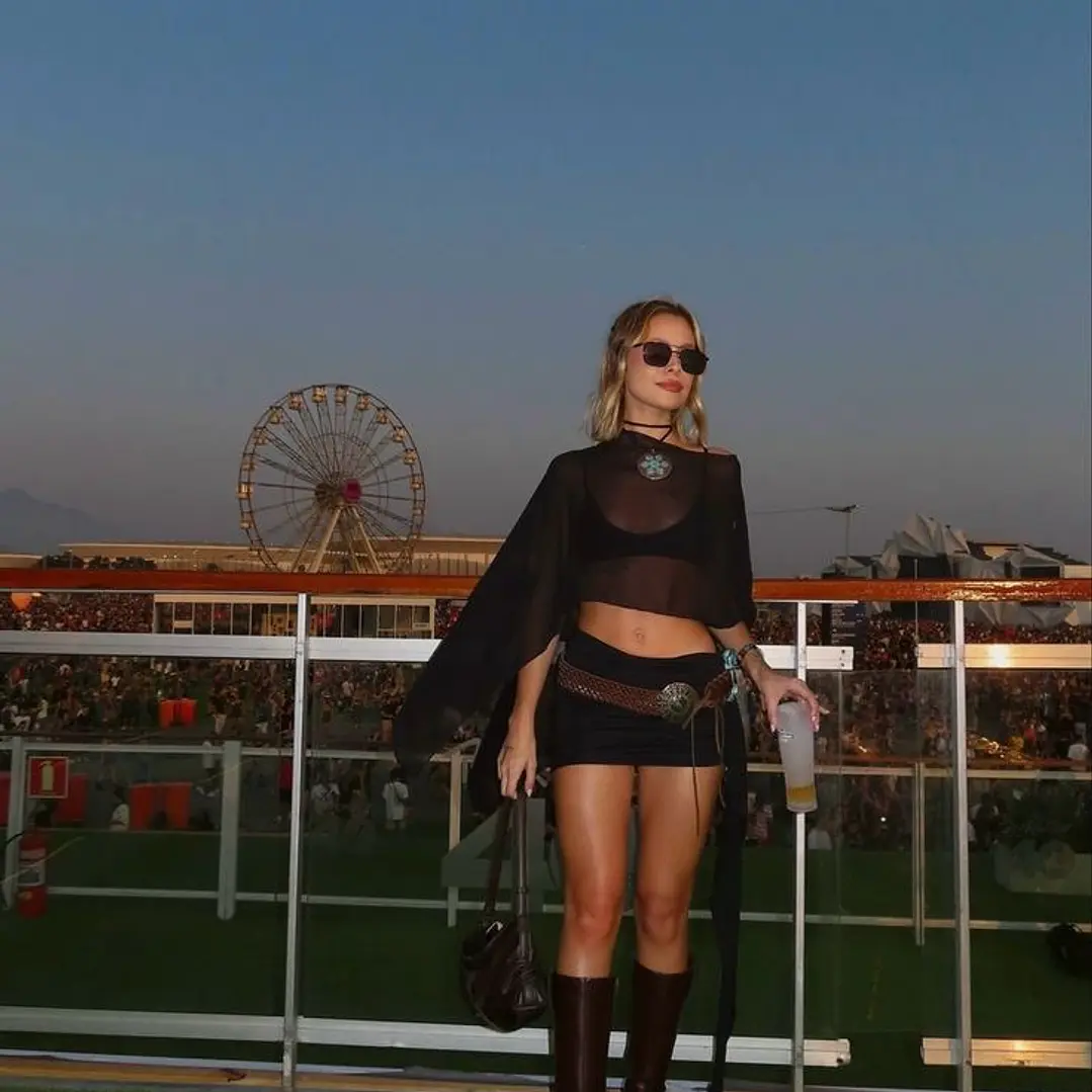 CAPA TRANSPARENTE II  4