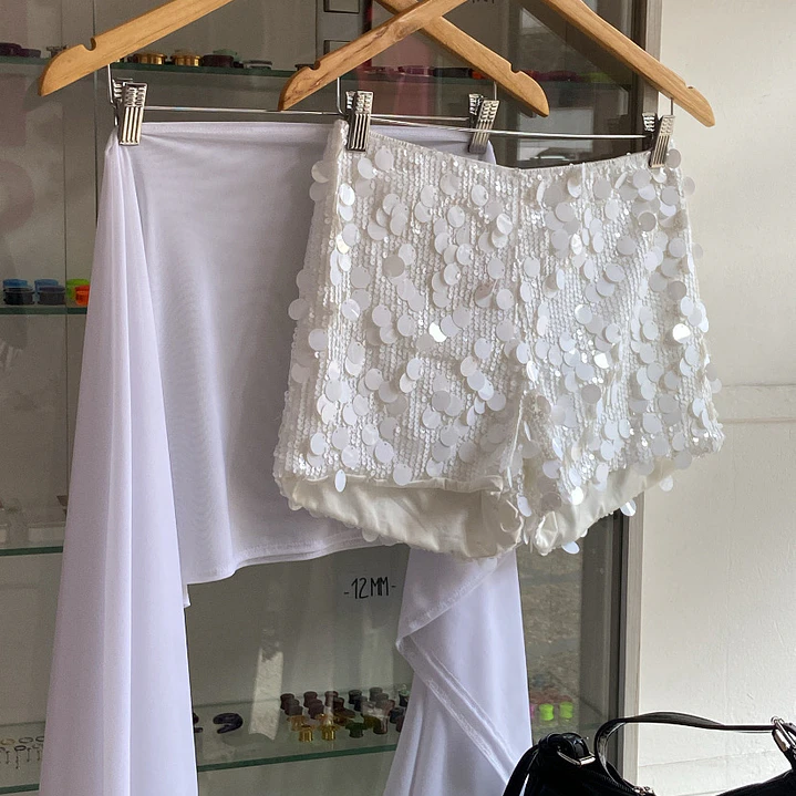 SHORT LENTEJUELAS  3