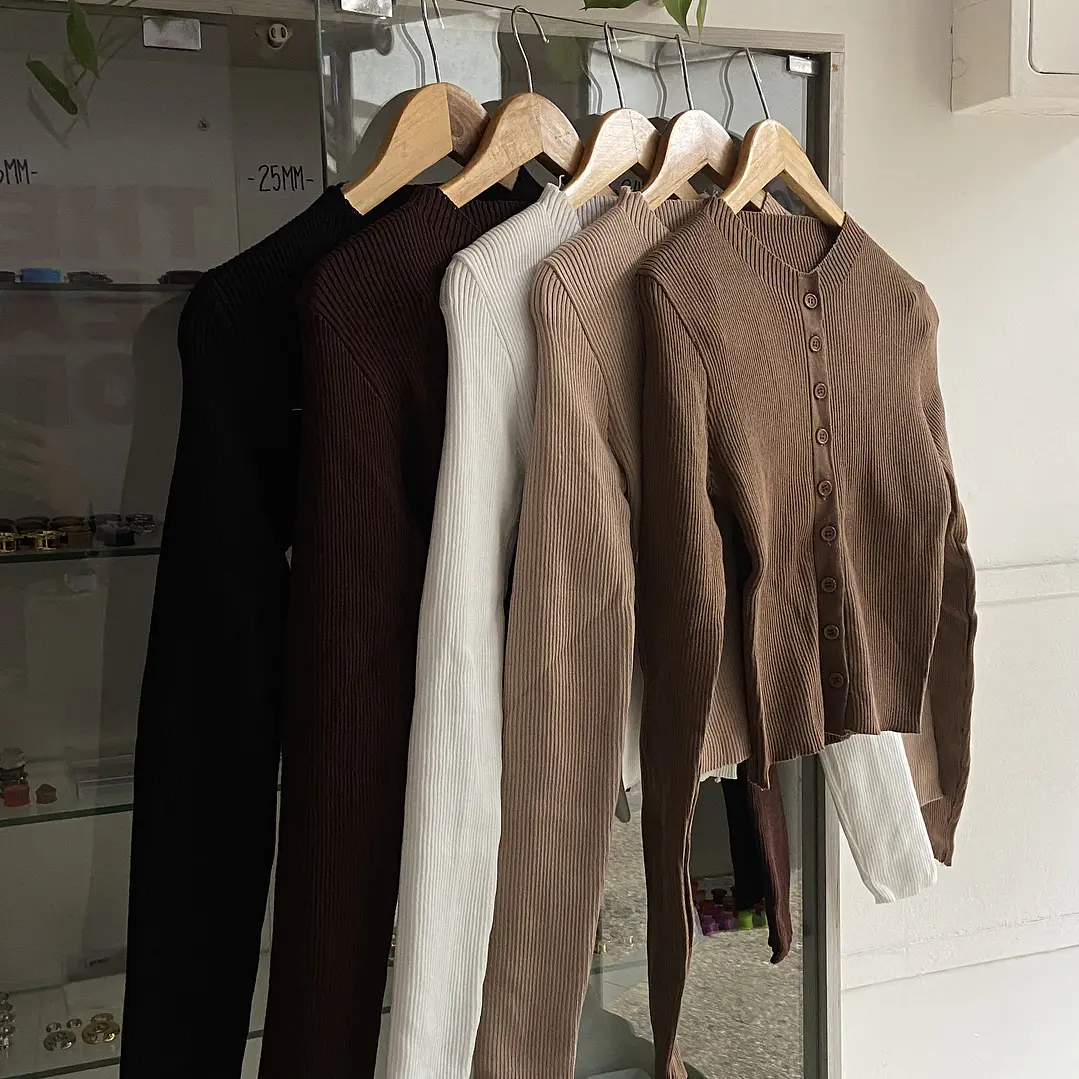 SWEATER BOTONES 1