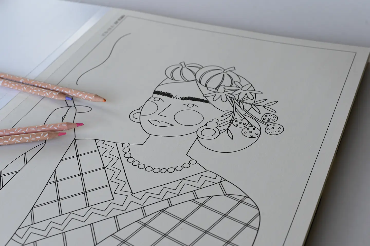 Libro para colorear XL Queens of The World 3