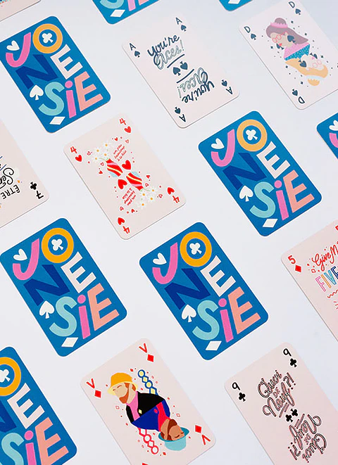 Juego de cartas “Haut les Coeurs” Studio Jonesie - OPEN BOX
