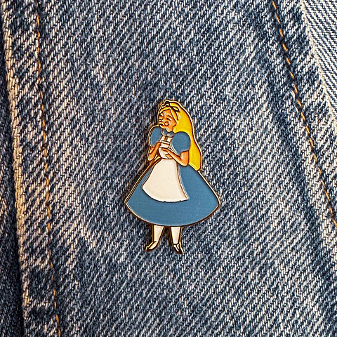 Pin Alicia colección Queen of Hearts