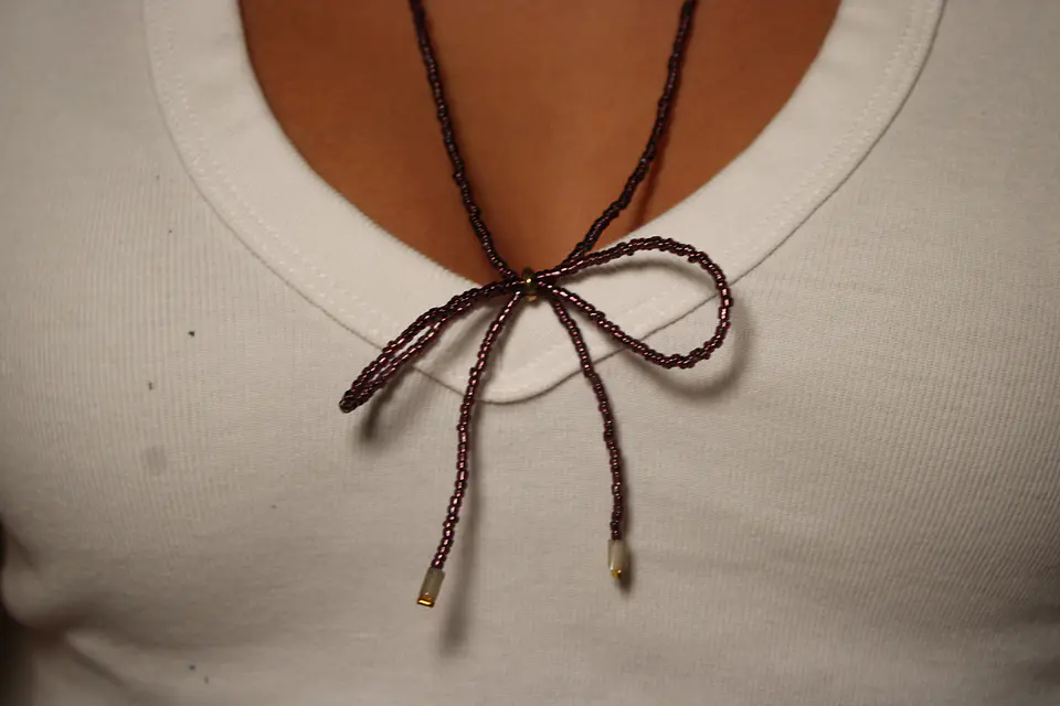 COLLAR MOÑO MORADO  1