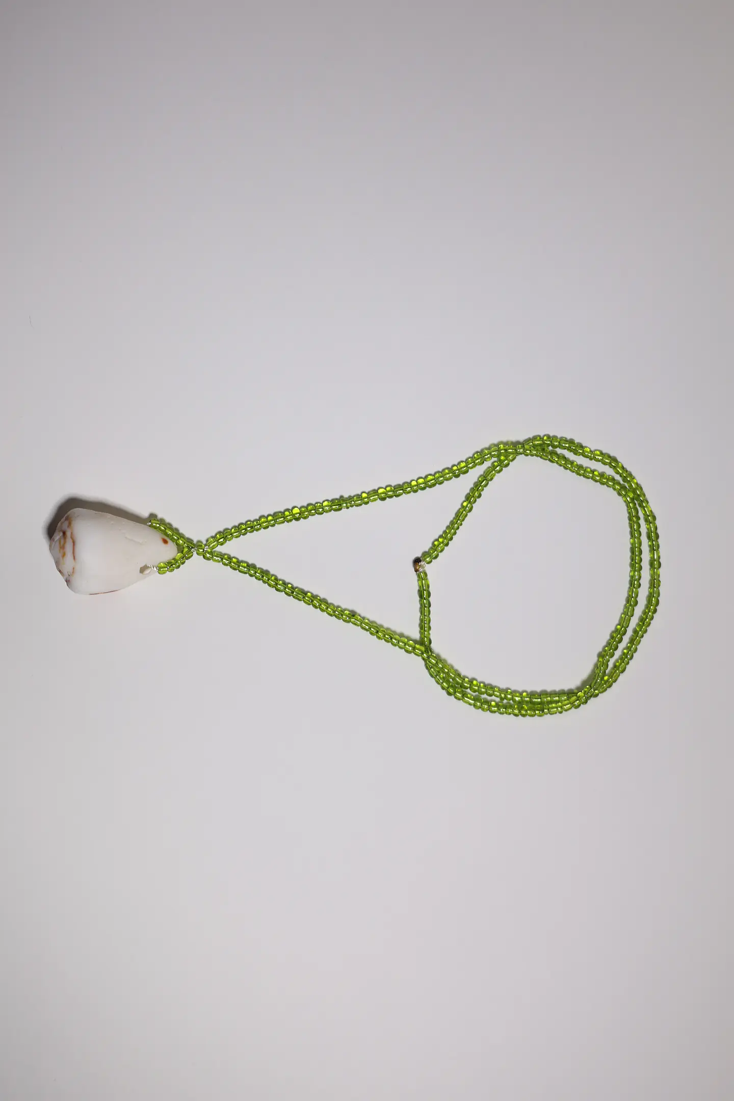 COLLAR BRILLANTE VERDE 1
