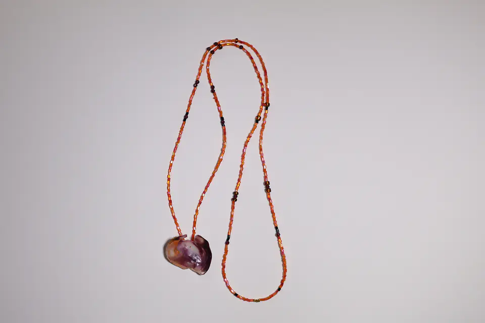 COLLAR NARANJA CON REGRO Y MORADO 2