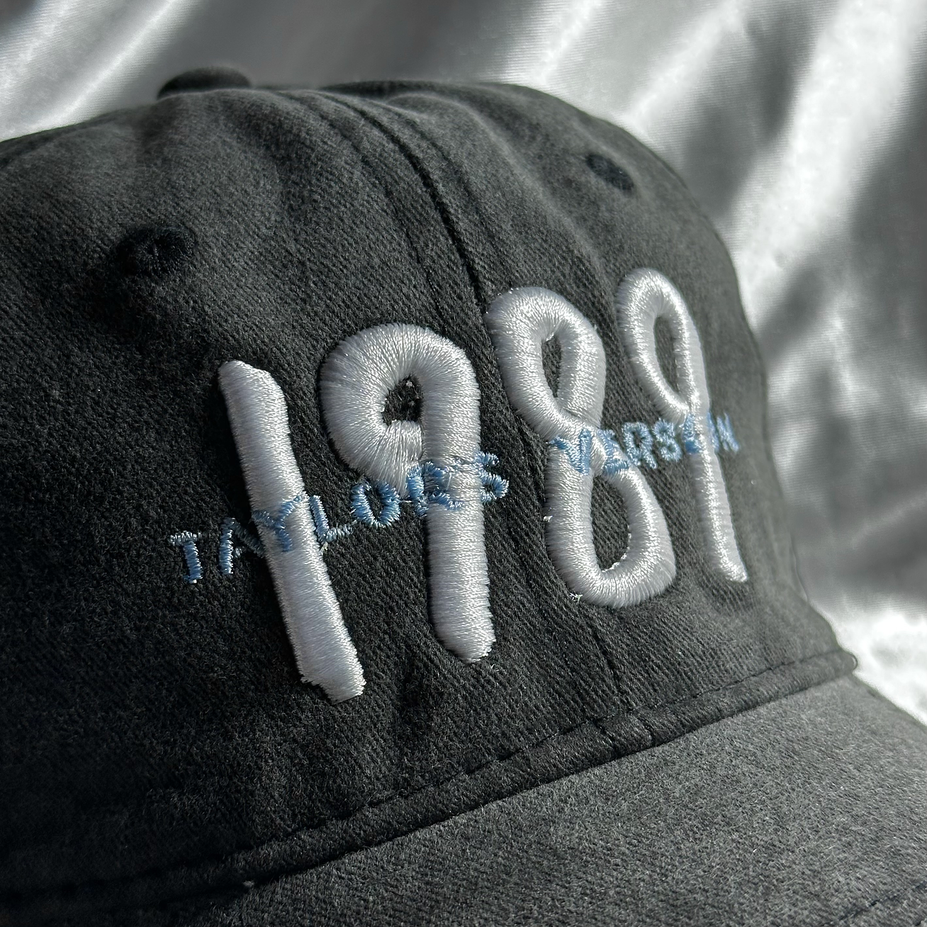 Gorra 1989 (Taylor’s Version) Relieve 2