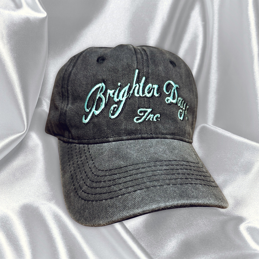 Ariana Grande - Gorra Bordada “Brighter Days Ahead” 1