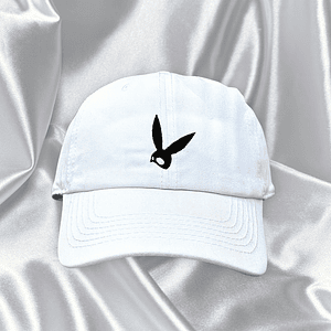 Ariana Grande - Gorra Bordada “Dangerous Woman” Blanco