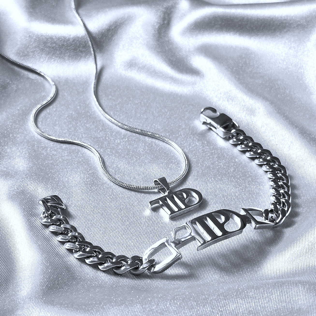 Taylor Swift - Pack Collar + Brazalete “The Tortured Poets Department 1