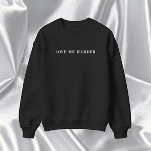 Ariana Grande - Polera Bordada “Love Me Harder”