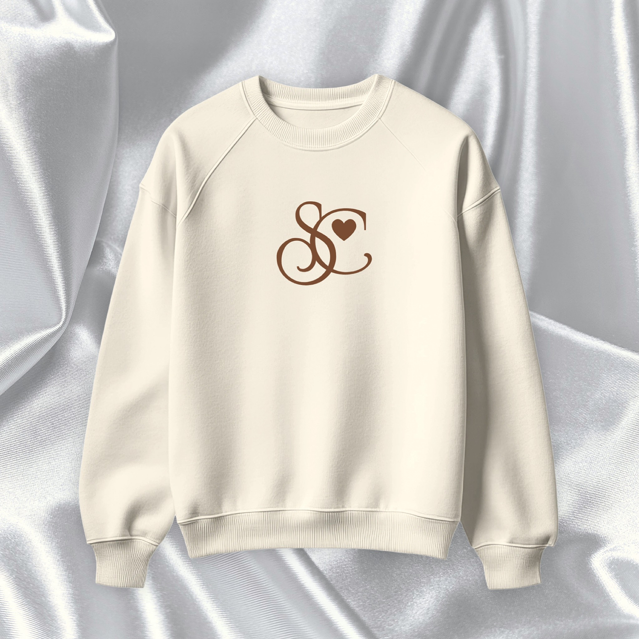 Sabrina Carpenter - Polera Bordada “Short N Sweet SC” 5