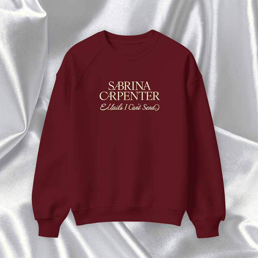 Sabrina Carpenter - Polera Bordada “Emails I Can’t Send” 2