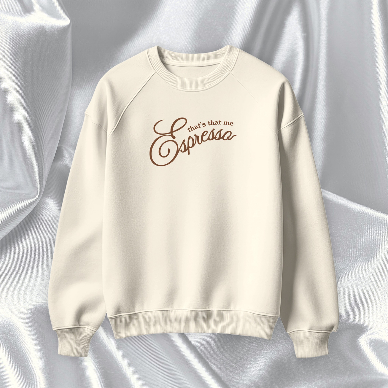 Sabrina Carpenter - Polera Bordada “Espresso” 2