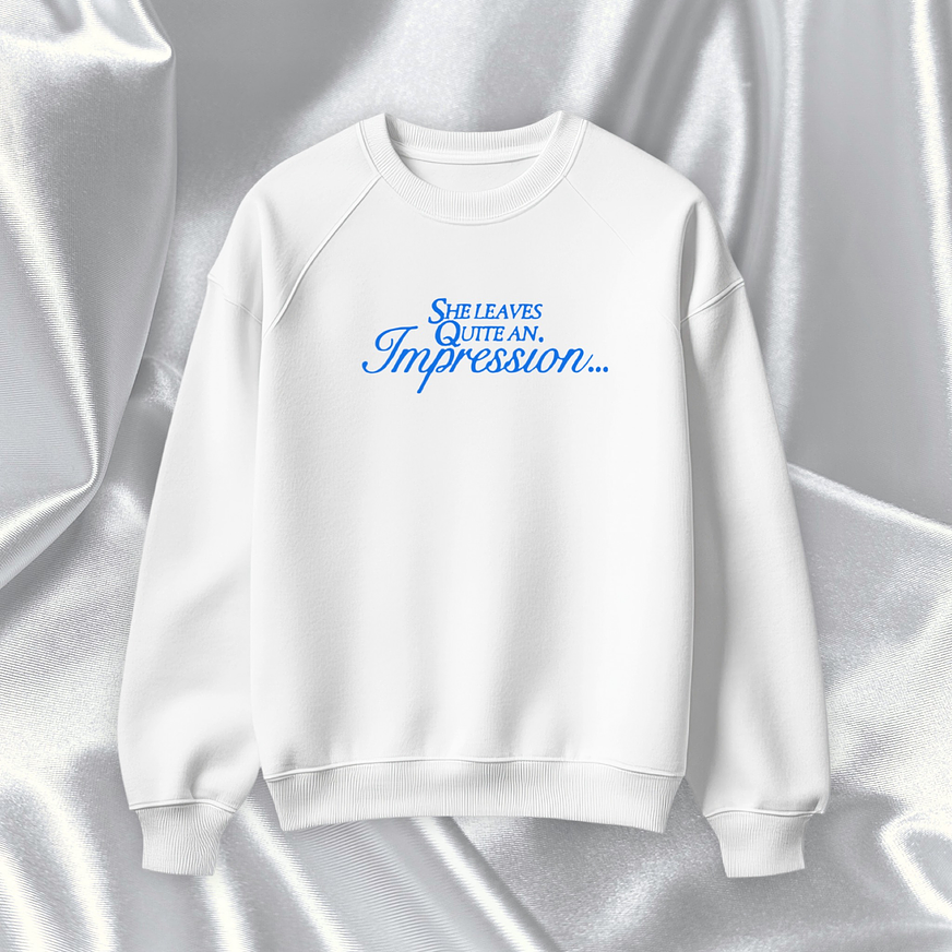 Sabrina Carpenter - Polera Bordada “She leaves quite an Impression” 2