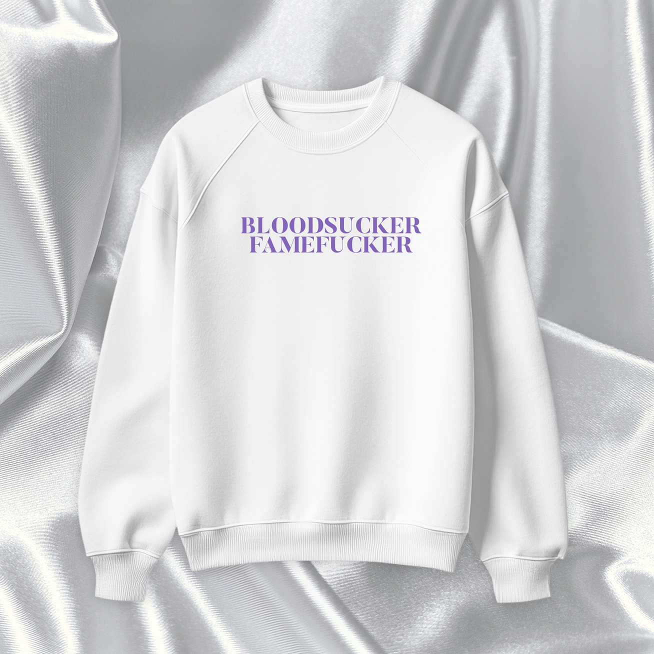 Olivia Rodrigo - Polera Bordada “Bloodsucker Famefucker” 2