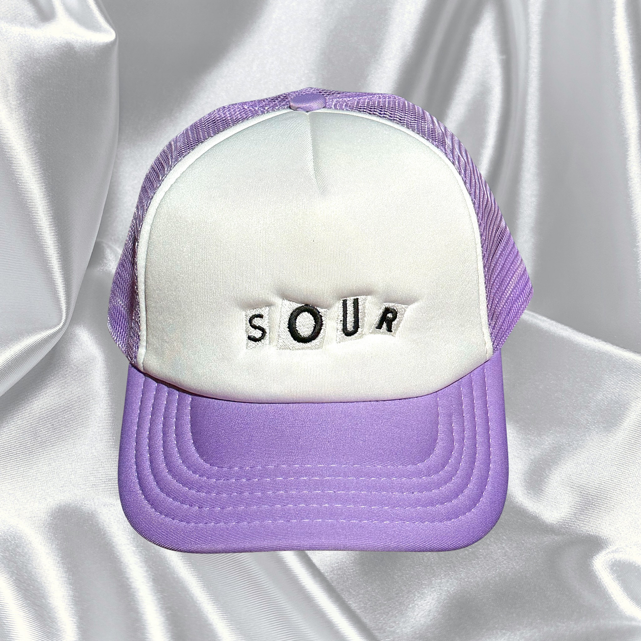 Olivia Rodrigo - Gorra Bordada “Sour” #2 1