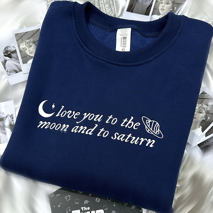 Polera Bordada Taylor Swift - Folklore “Love you to the Moon and to Saturn” 1