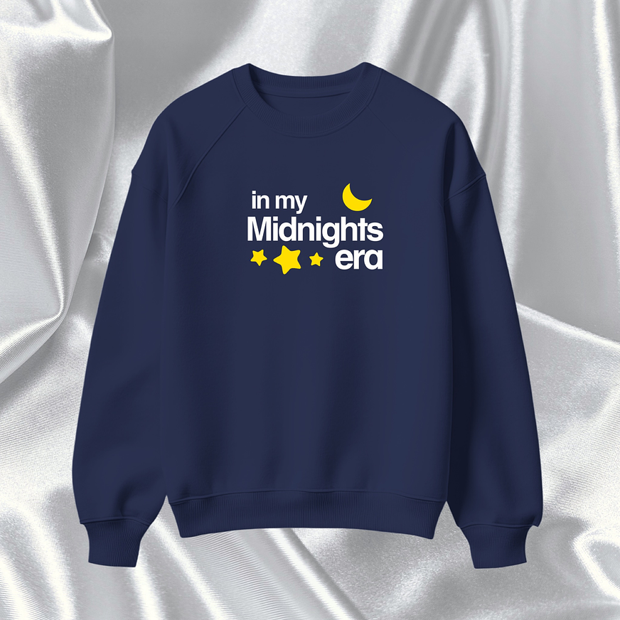 Polera Bordada Taylor Swift - In My Midnights Era (Azul Marino) 1