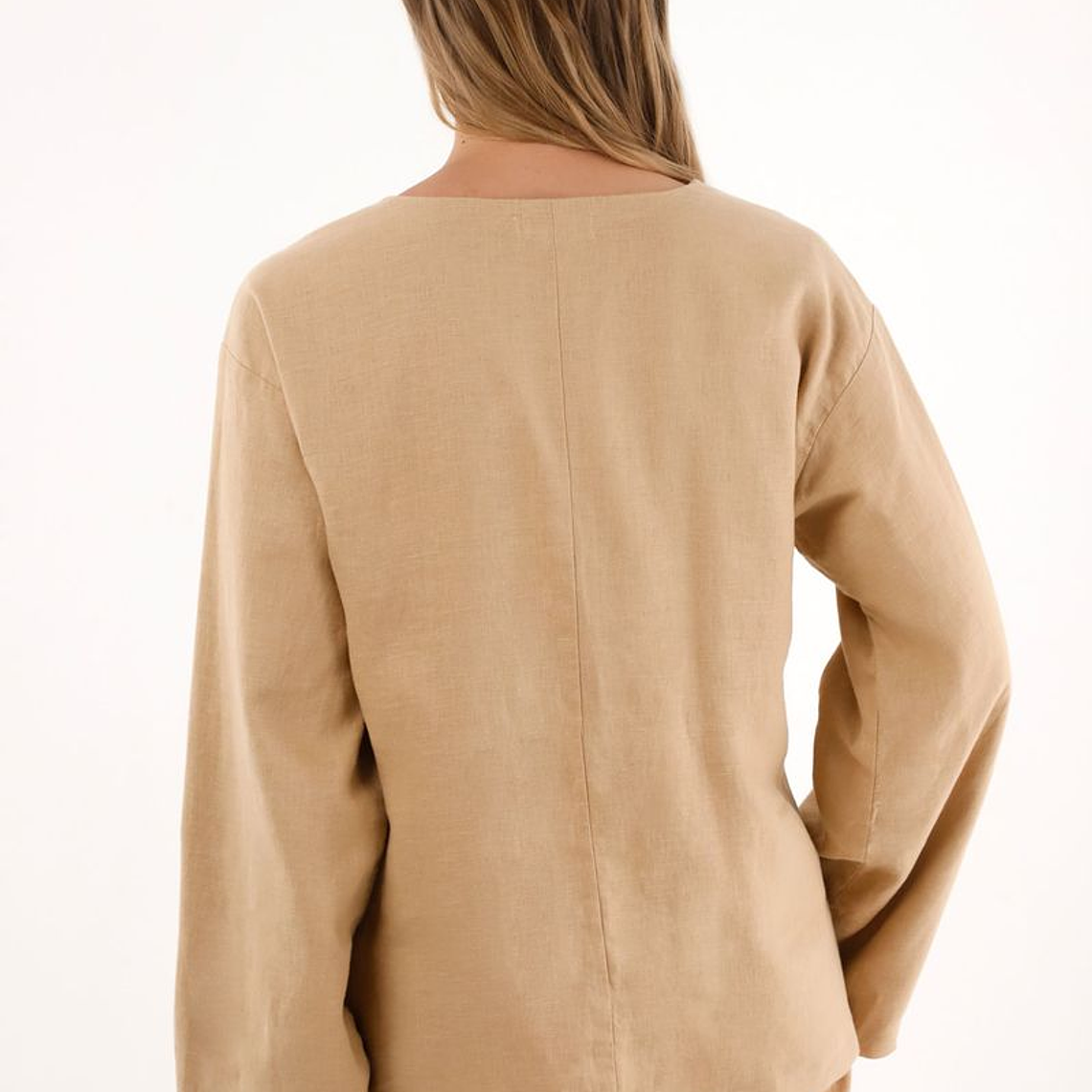 Abrigo en 100% lino con bordado para mujer 1