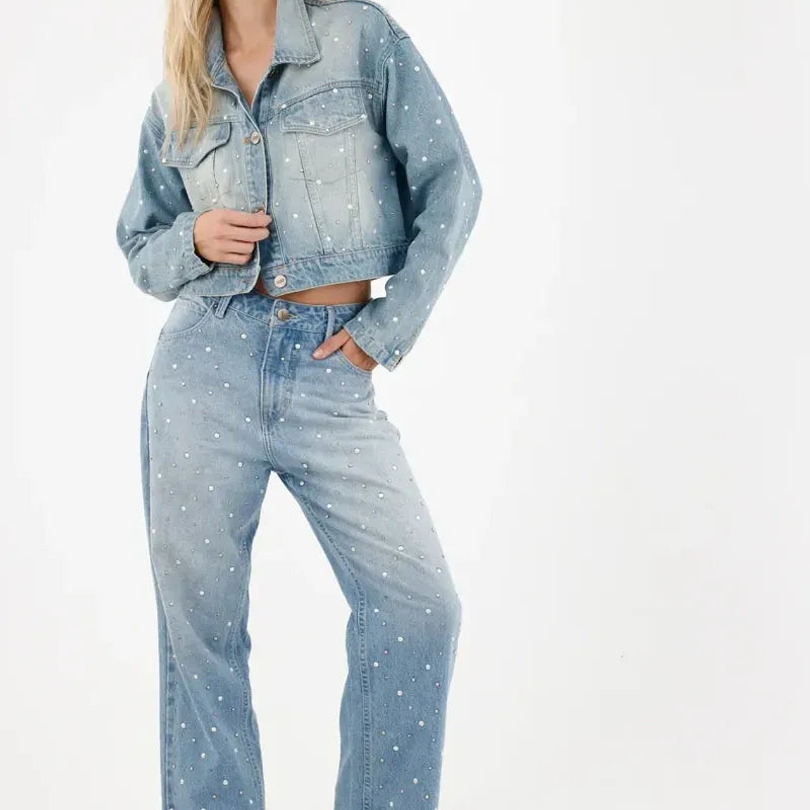 Chaqueta crop con apliques de brillo para mujer 2