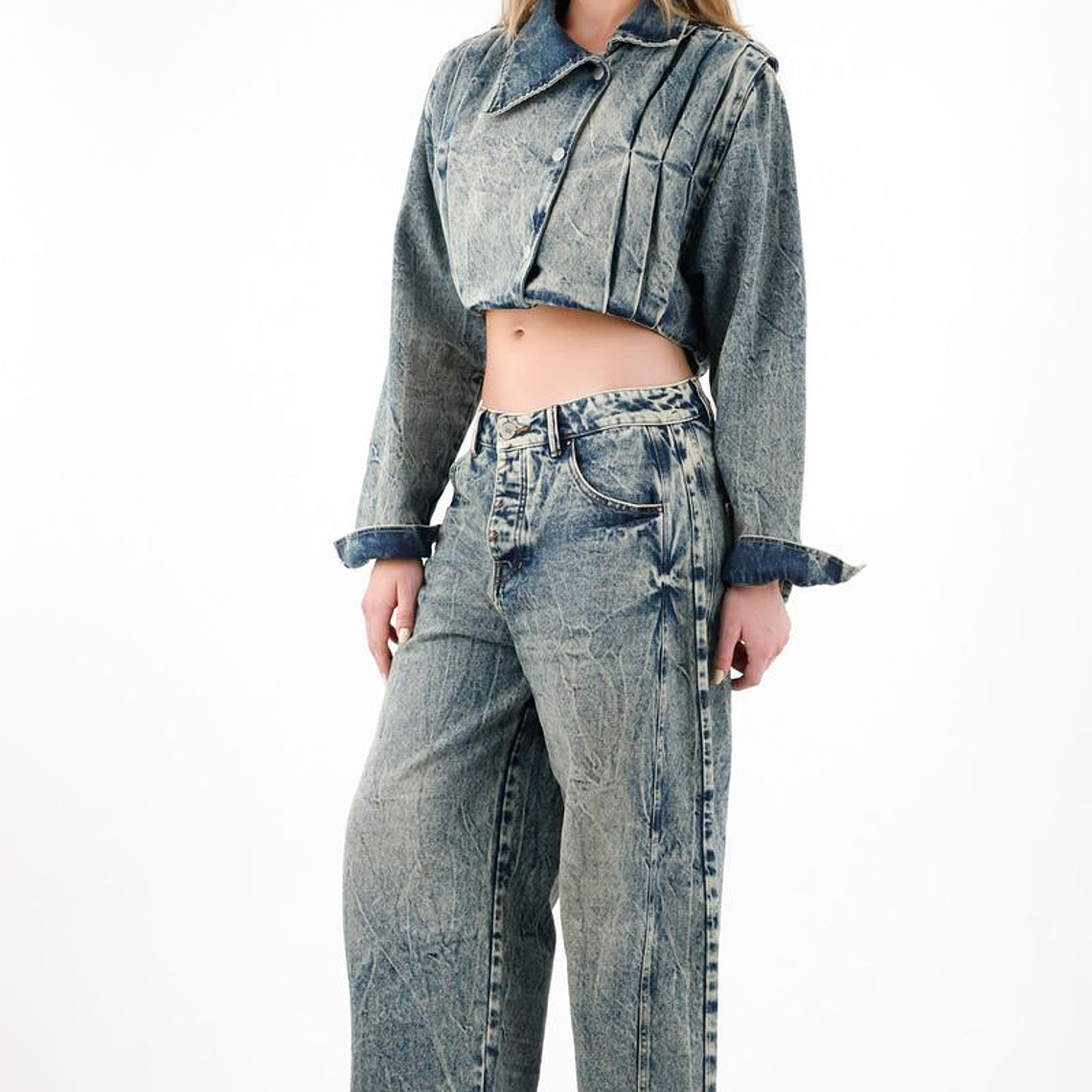 Chaqueta crop con solapas asimétricas azul para mujer 4