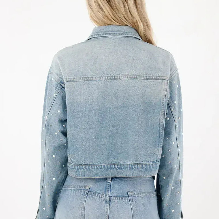 Chaqueta crop con apliques de brillo para mujer 5