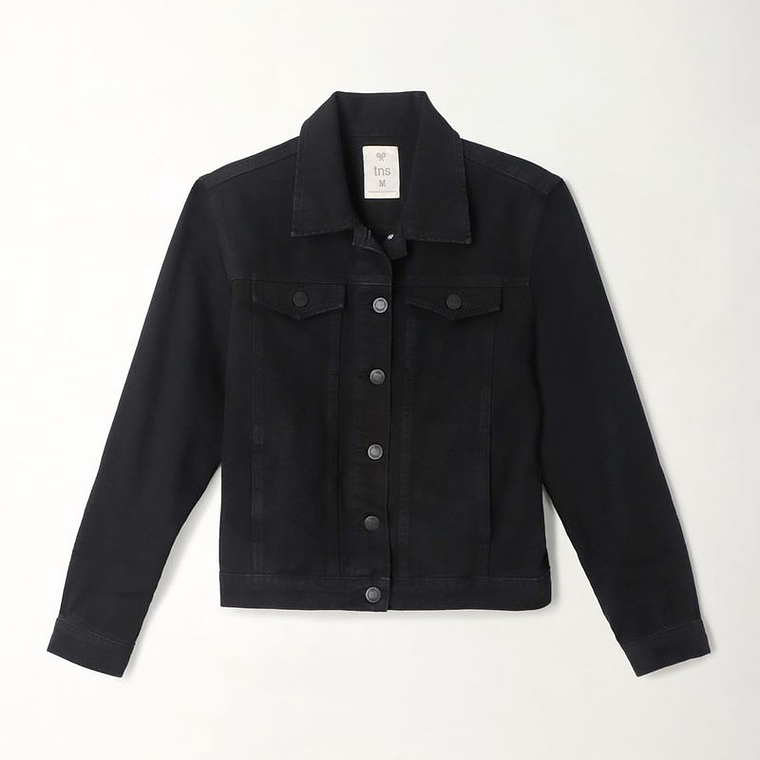 Chaqueta en black denim para mujer 1