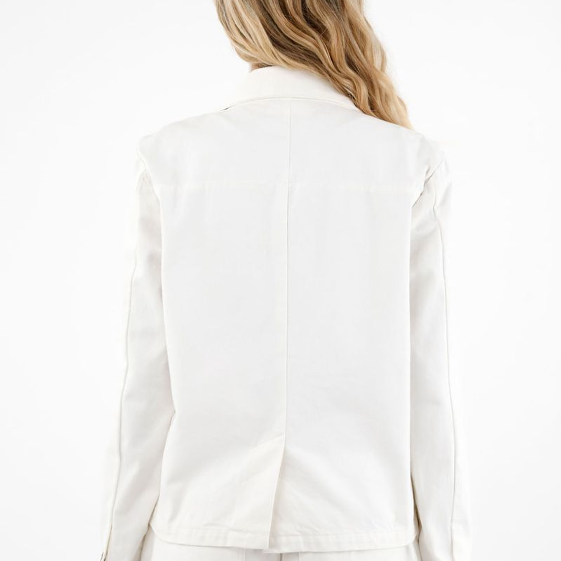 Abrigo crudo con detalles tejidos para mujer 2