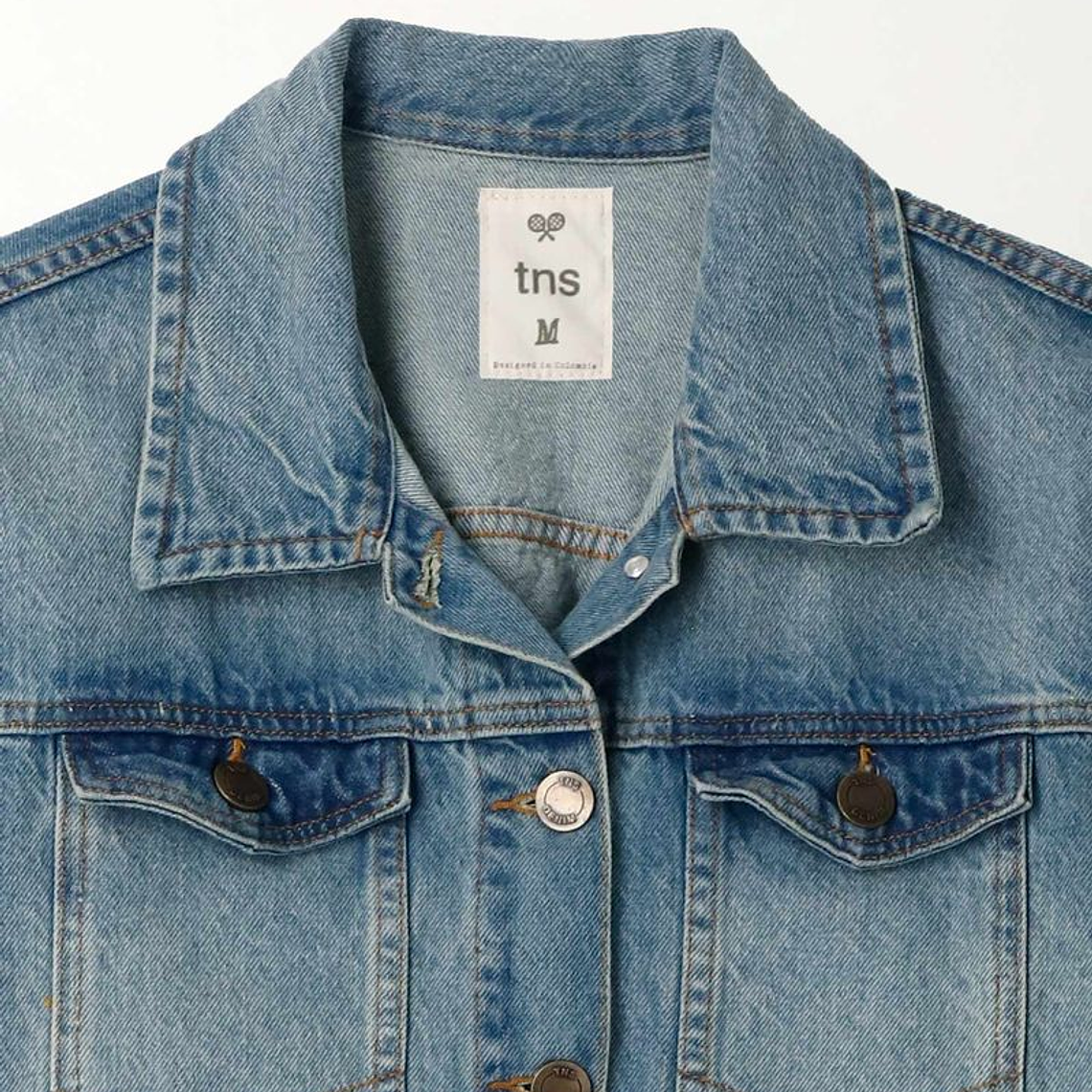 Chaqueta azul en denim para mujer 3