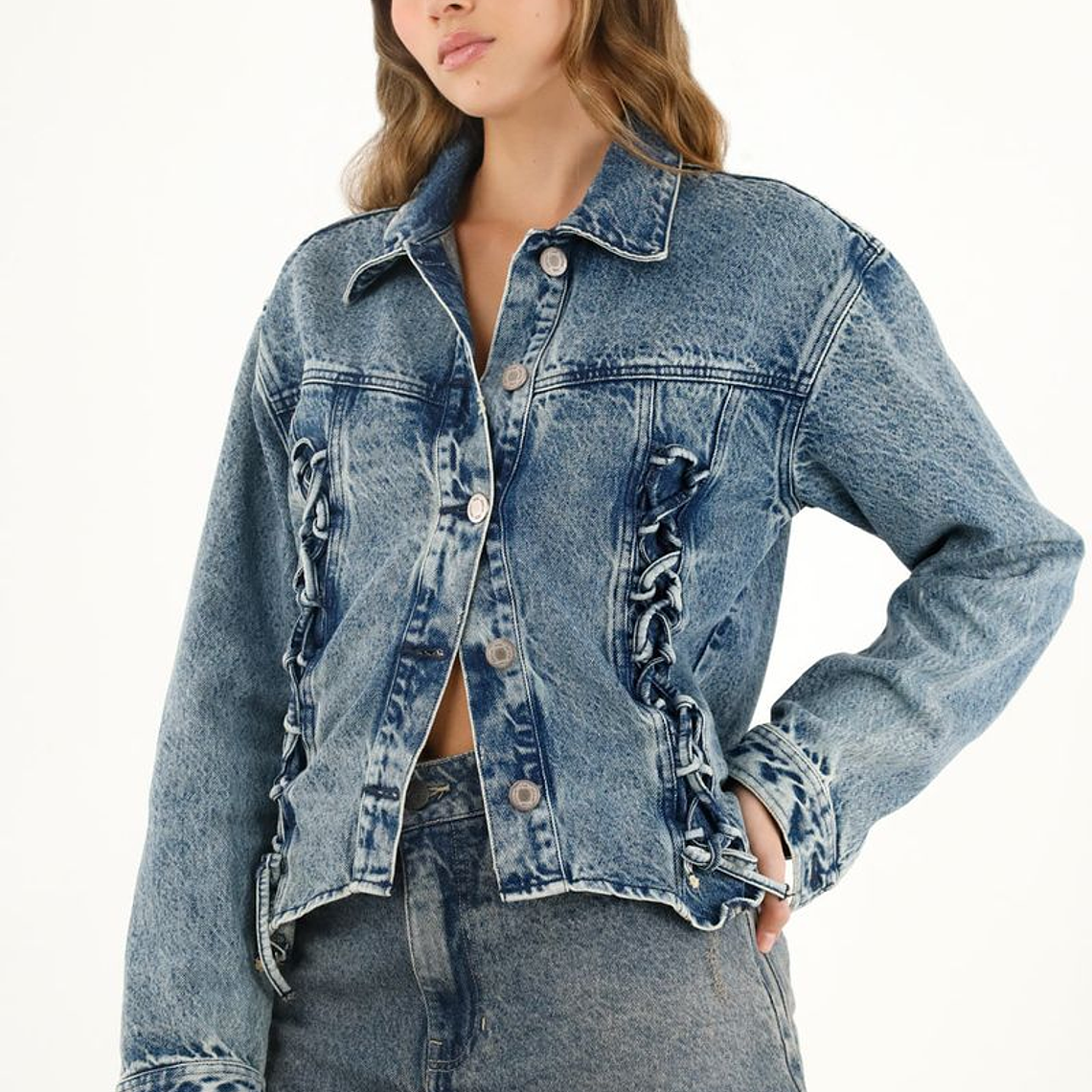 Chaqueta efecto Acid Wash azul para mujer 2