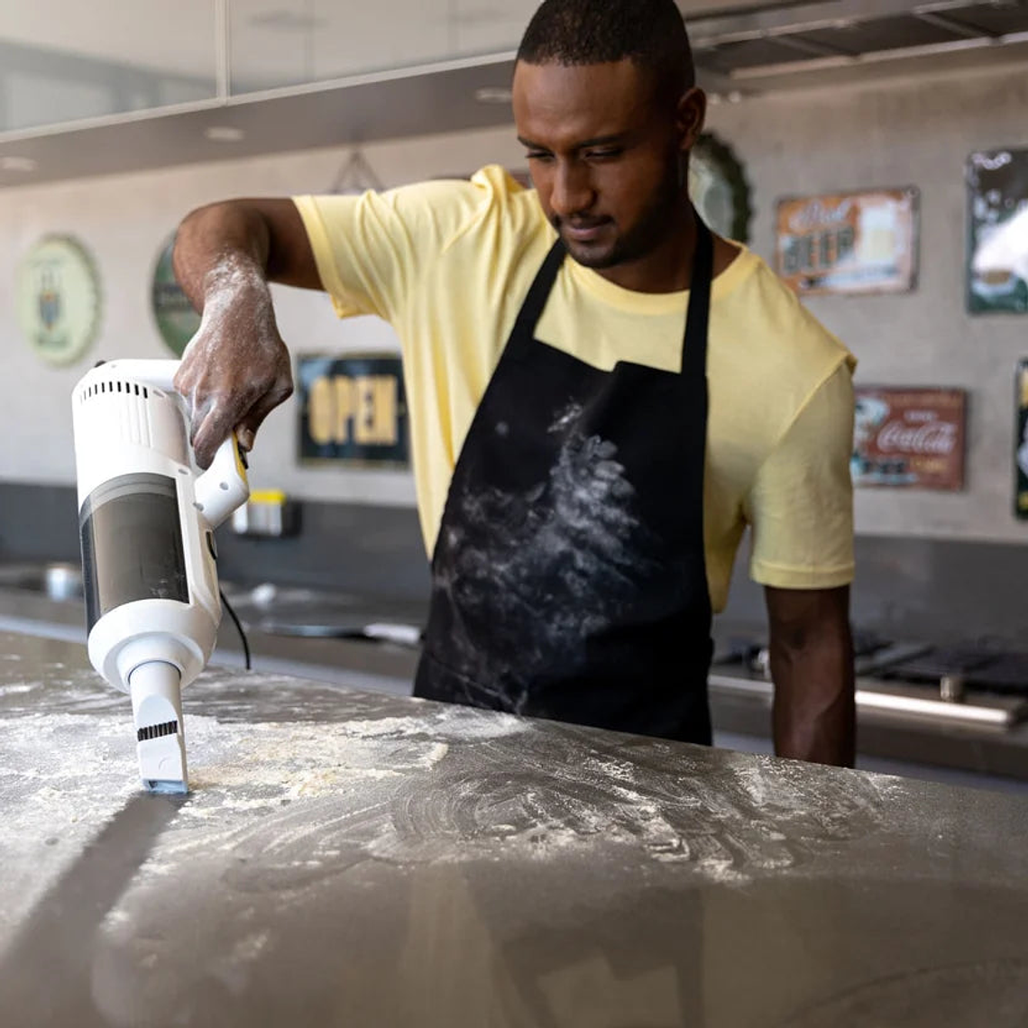 Aspiradora Vertical 1000 Watts VCL2 1