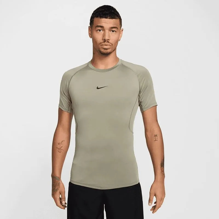 Camiseta de fitness ajustada de manga corta Dri-FIT para hombre 1