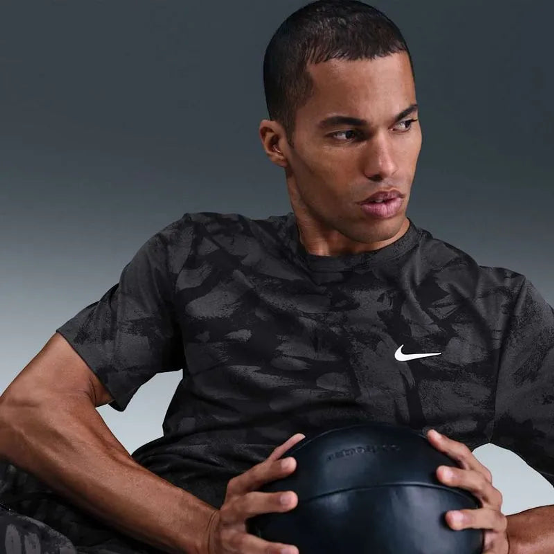 Camiseta de entrenamiento Dri-FIT UV para hombre 3