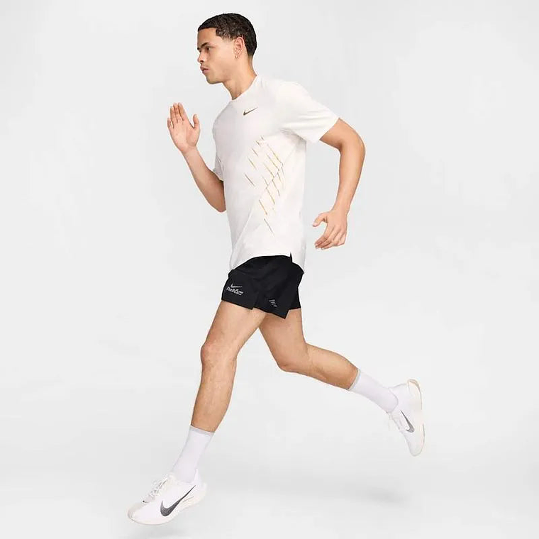 Nike x Jakob Camiseta de correr de manga corta Dri-FIT para hombre 4