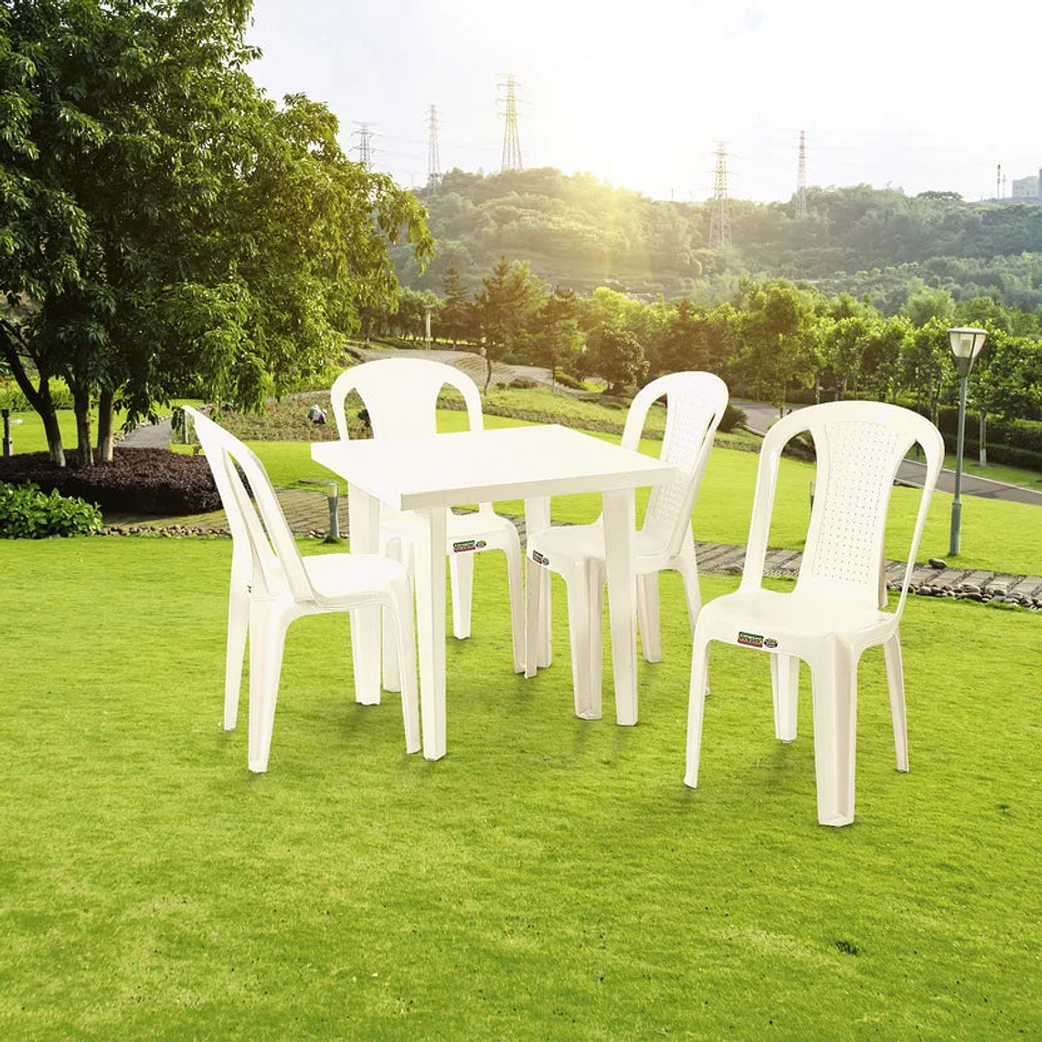 Mesa Cuadrada Plástica Blanco 75x75 Cm 2