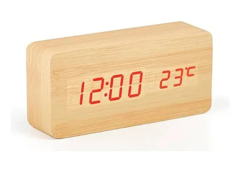 Reloj Despertador Multifunción Con Visualización  De Madera