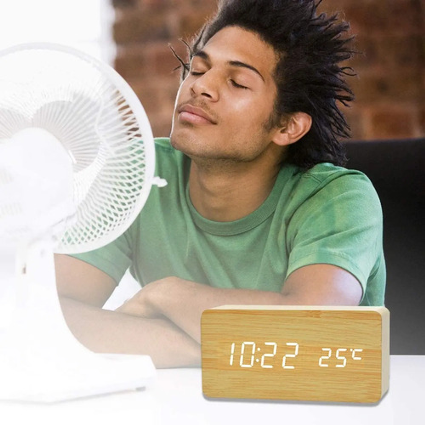 Reloj Despertador Multifunción Con Visualización  De Madera 7