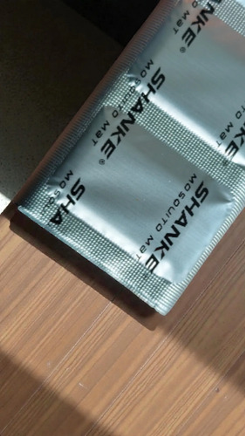 Mata Mosquitos Eléctrico + 30 Mats Repelentes Shanke 3