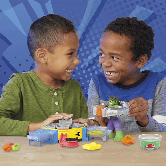 Play-Doh Marvel Hulk Crushes and shapes