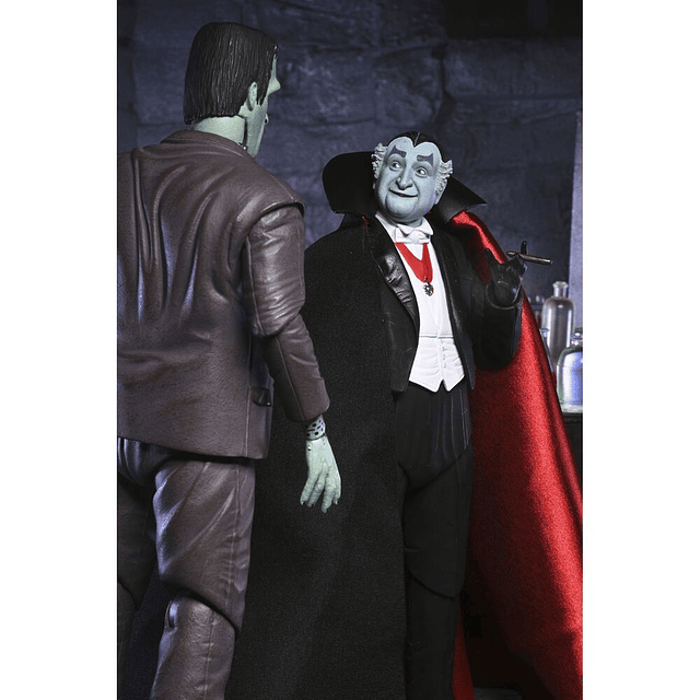 The Munster Grandpa Munster Ultimate figure 18cm