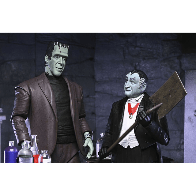 The Munster Grandpa Munster Ultimate figure 18cm