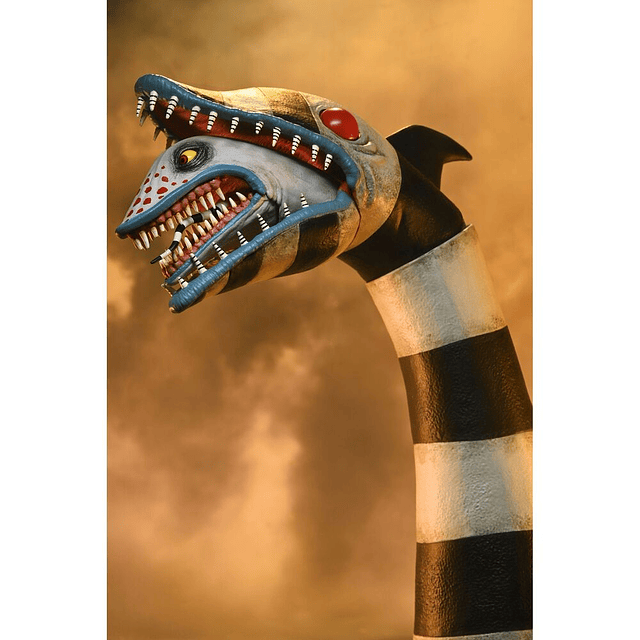 Beetlejuice 2 Matador Beetlejuice & Sandworm Ultimate figures