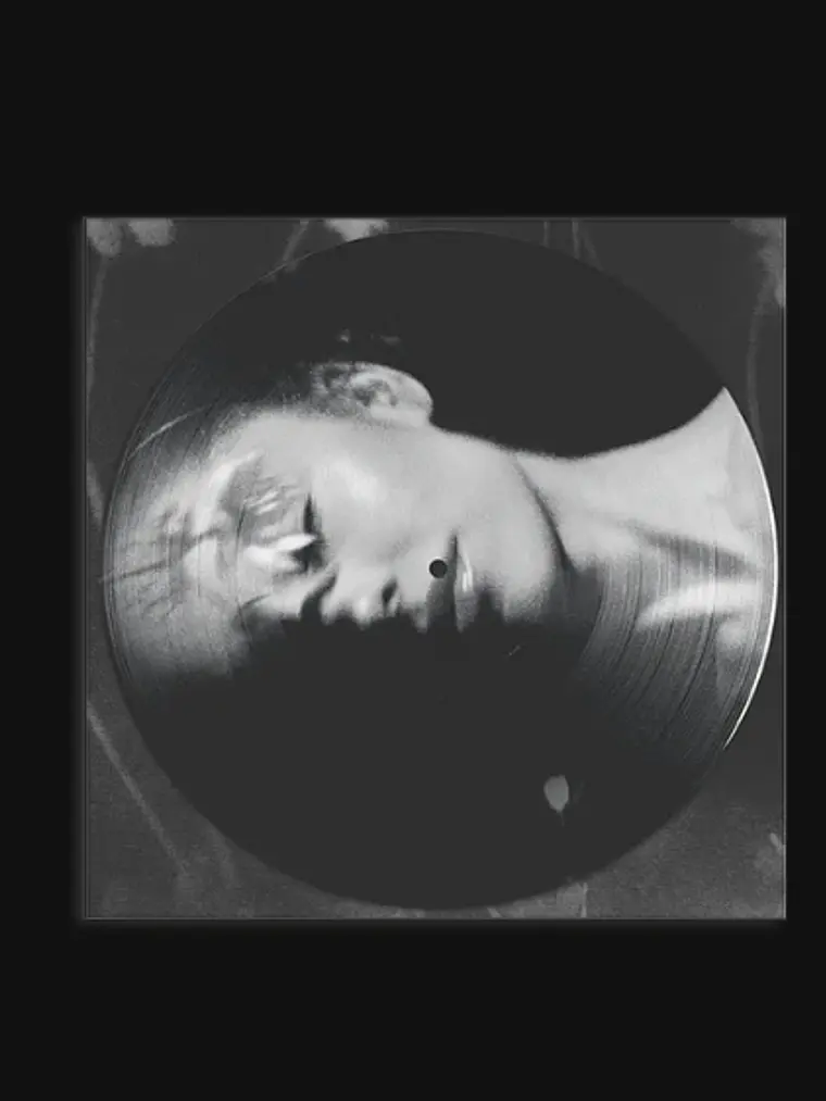 Ariana Grande - Petal Exclusive Picture Disc Target 4