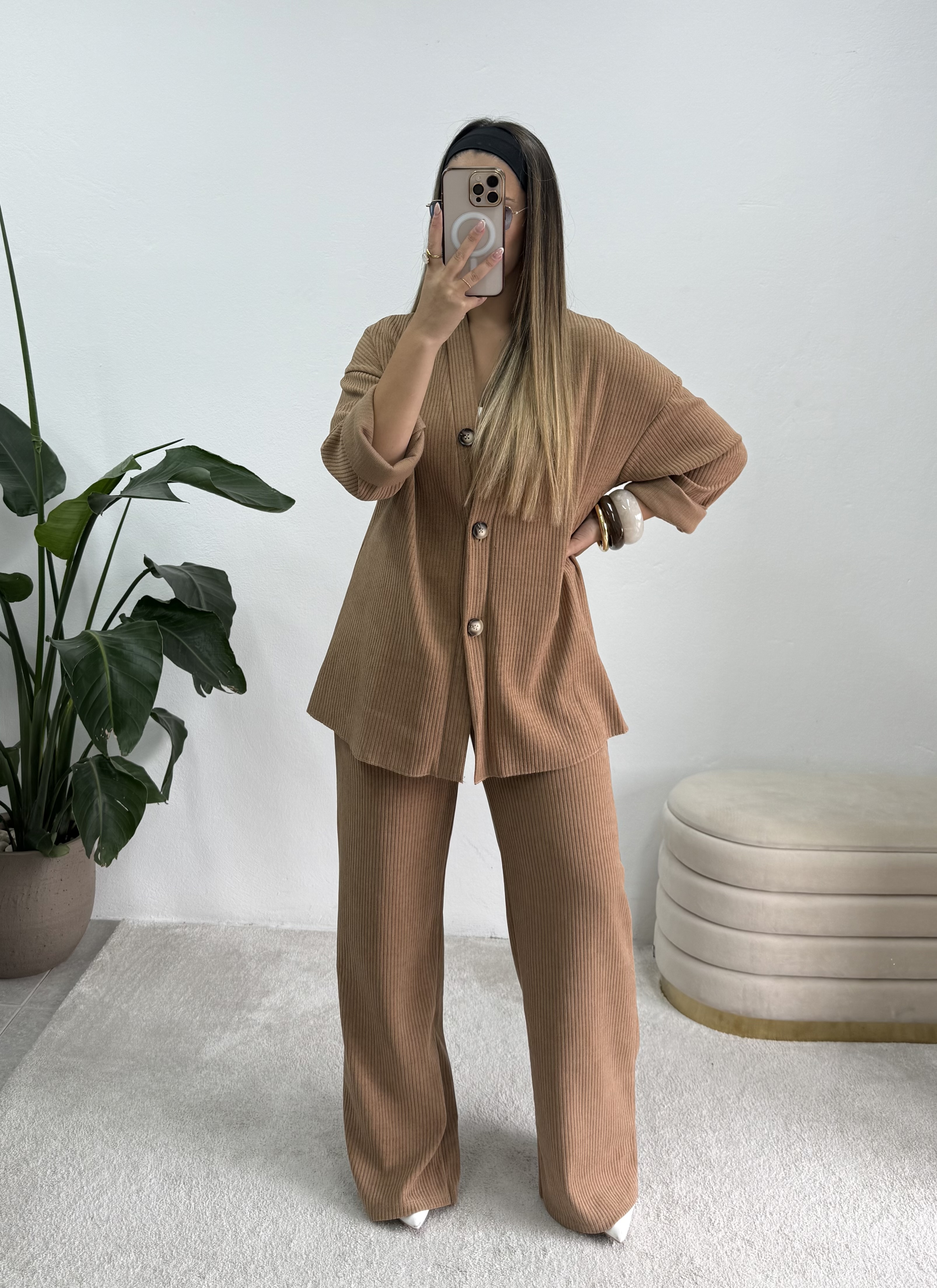 Conjunto bombazina camel