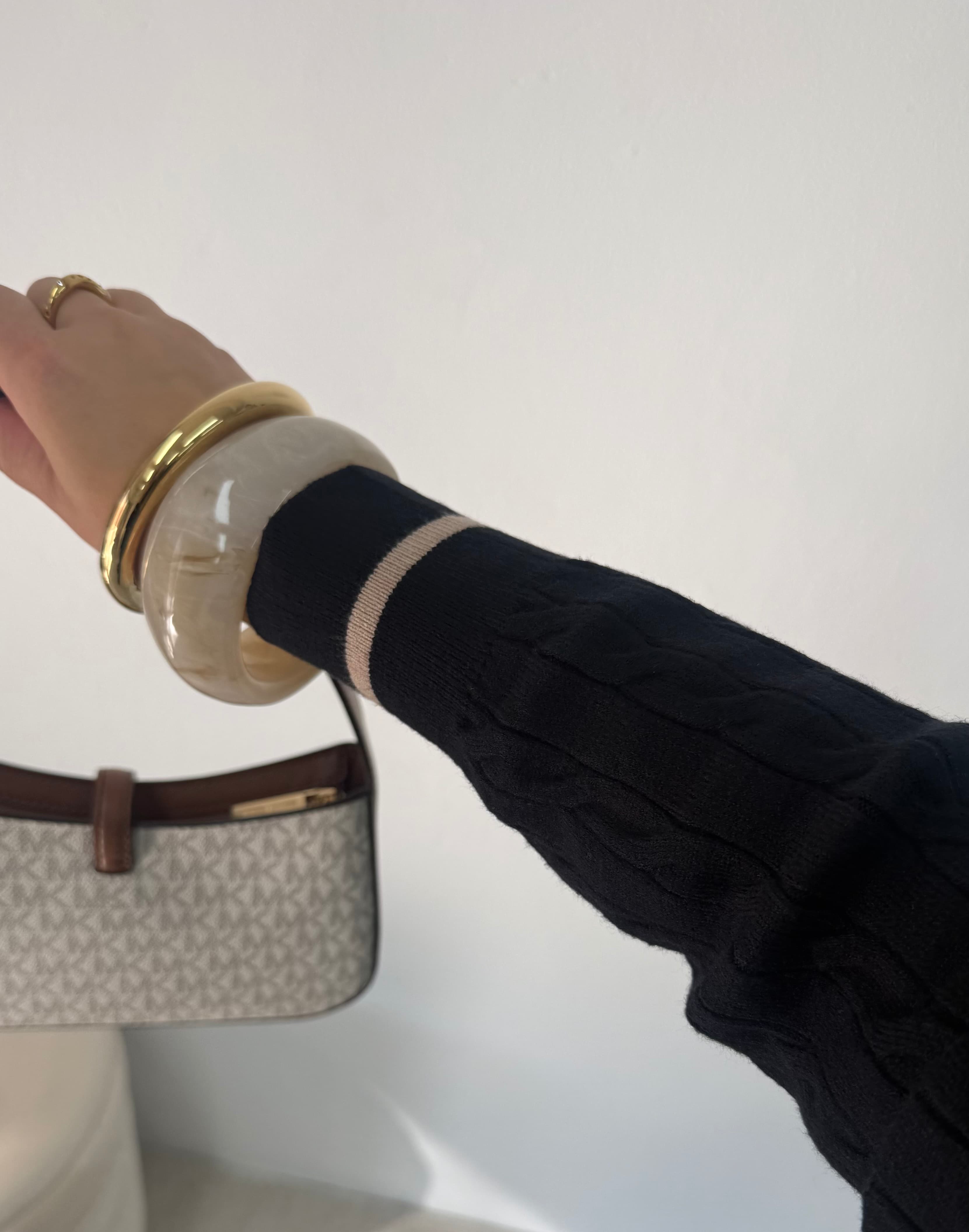 Cardigan old money preto 4