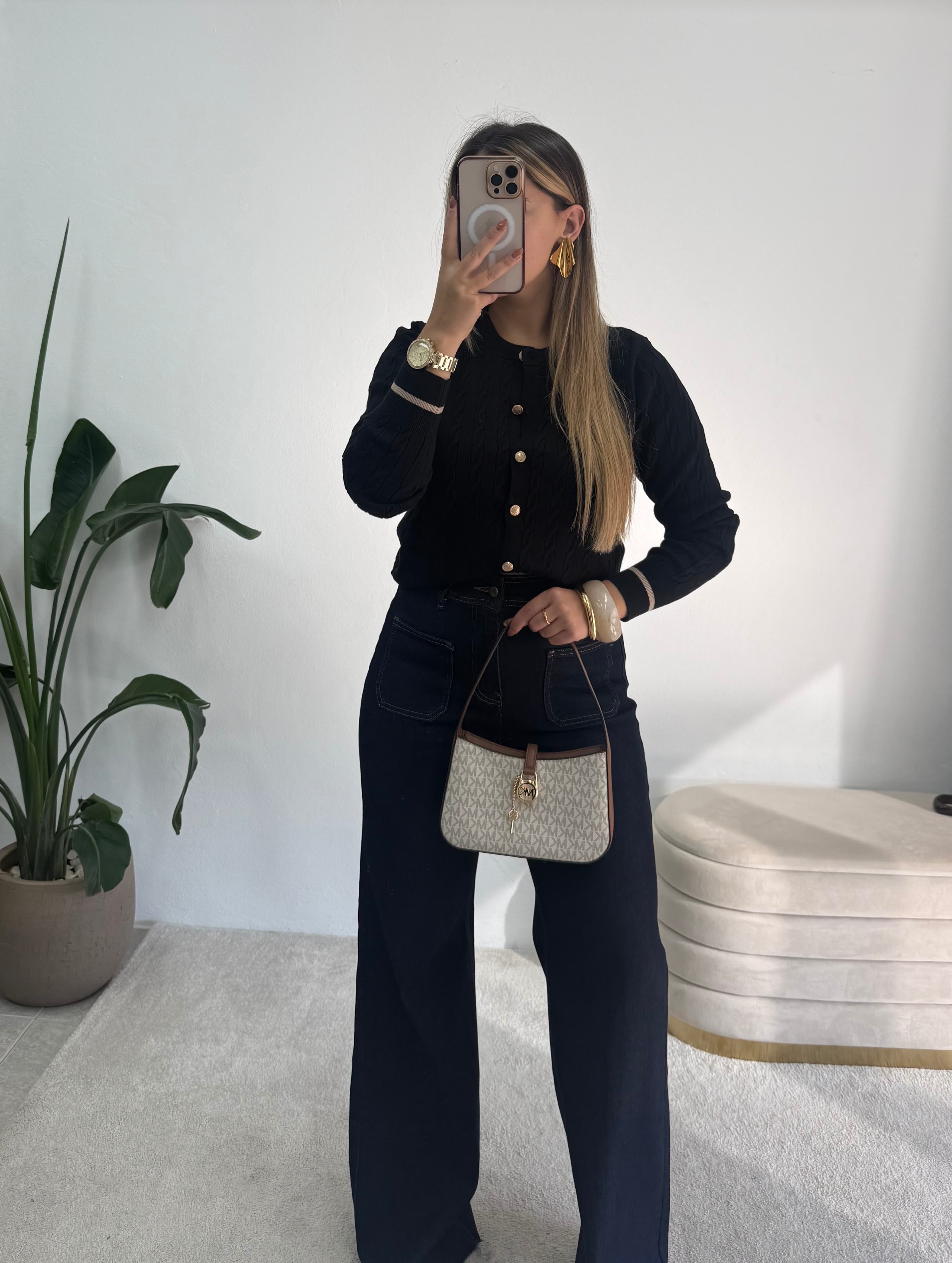 Cardigan old money preto