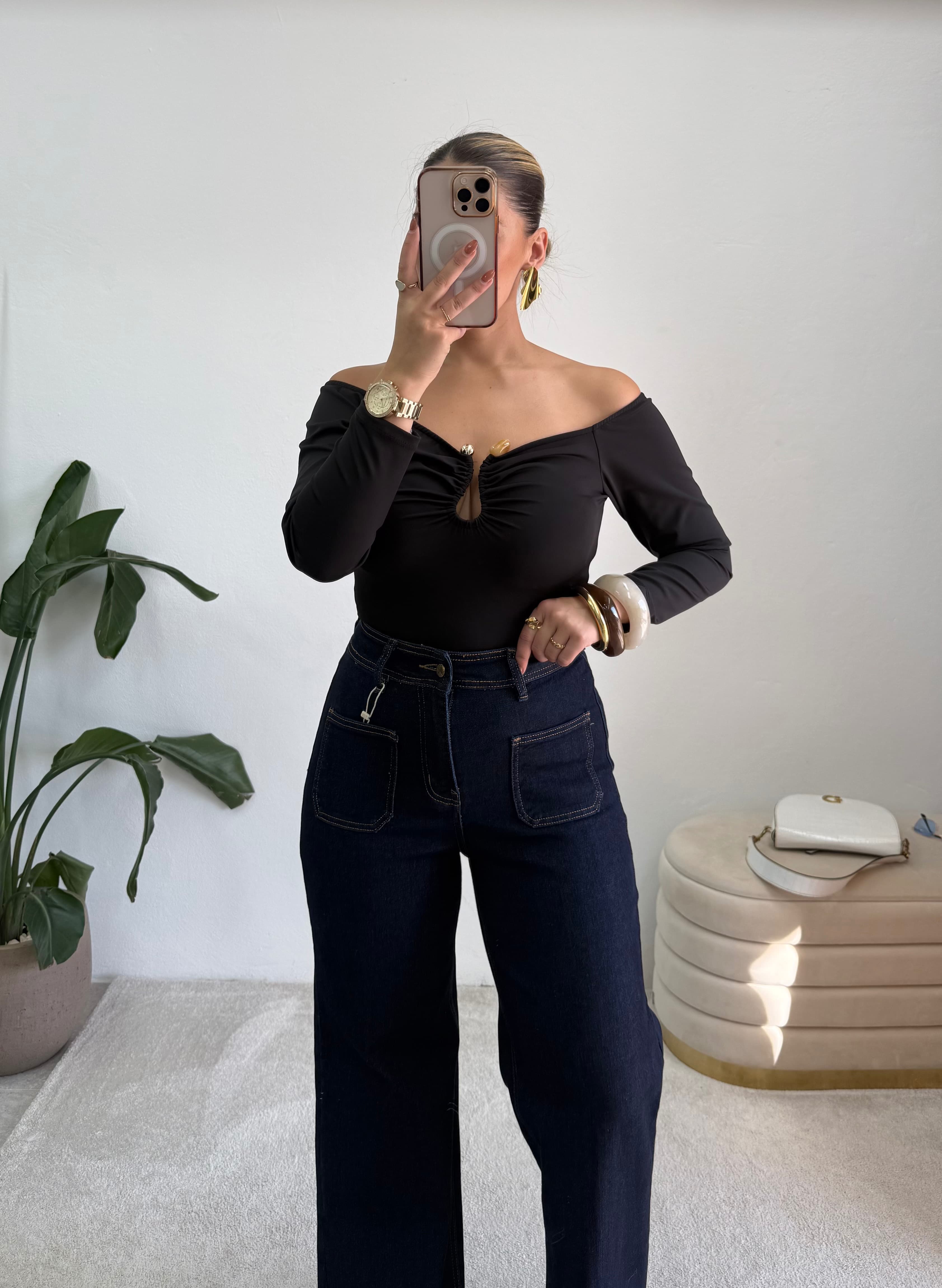 Body preto com detalhe 