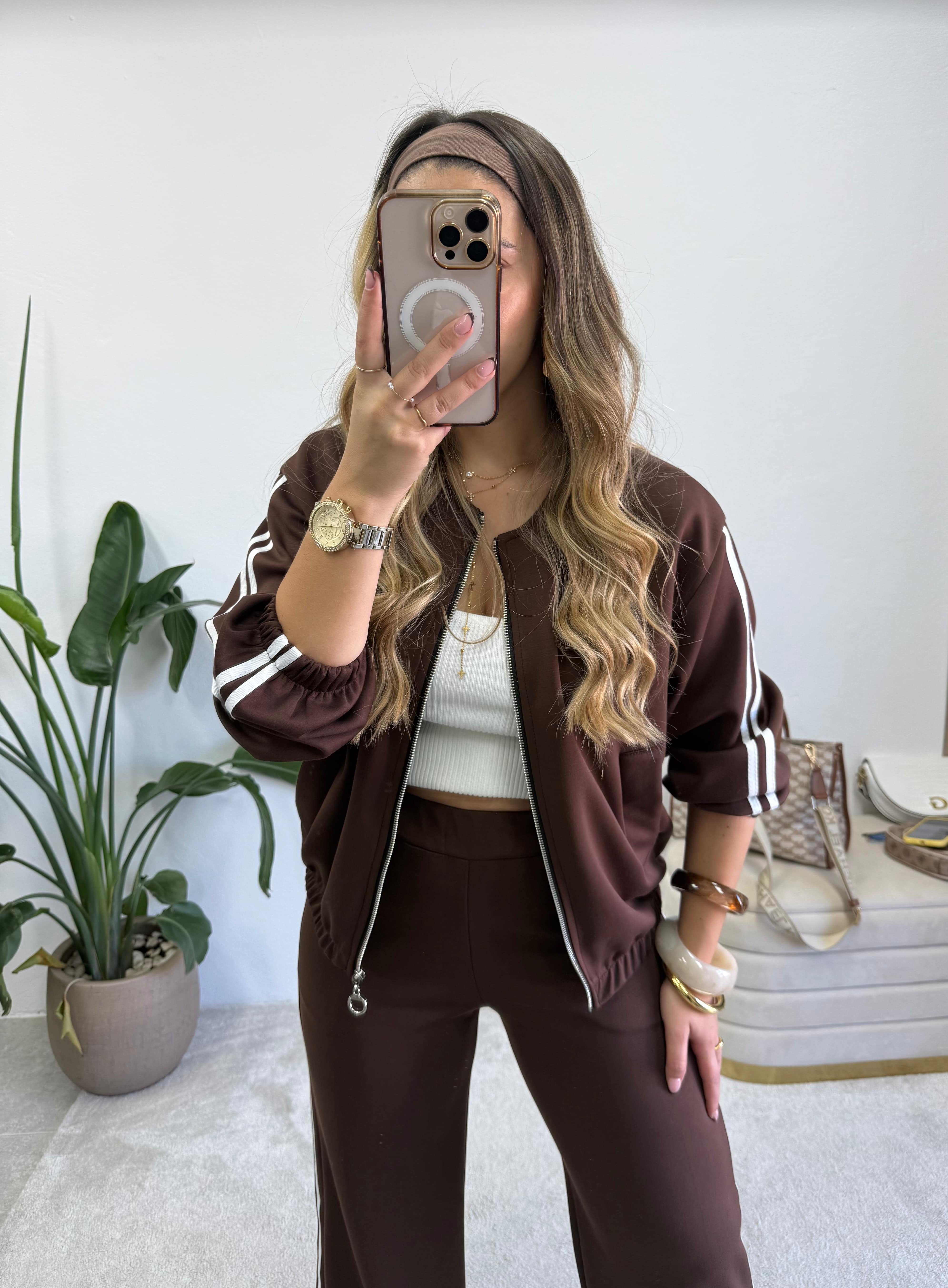 Conjunto Chocolate Comfort 5